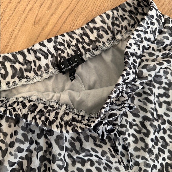 Leopard Print Ruffle Skirt - Picture 2 of 2